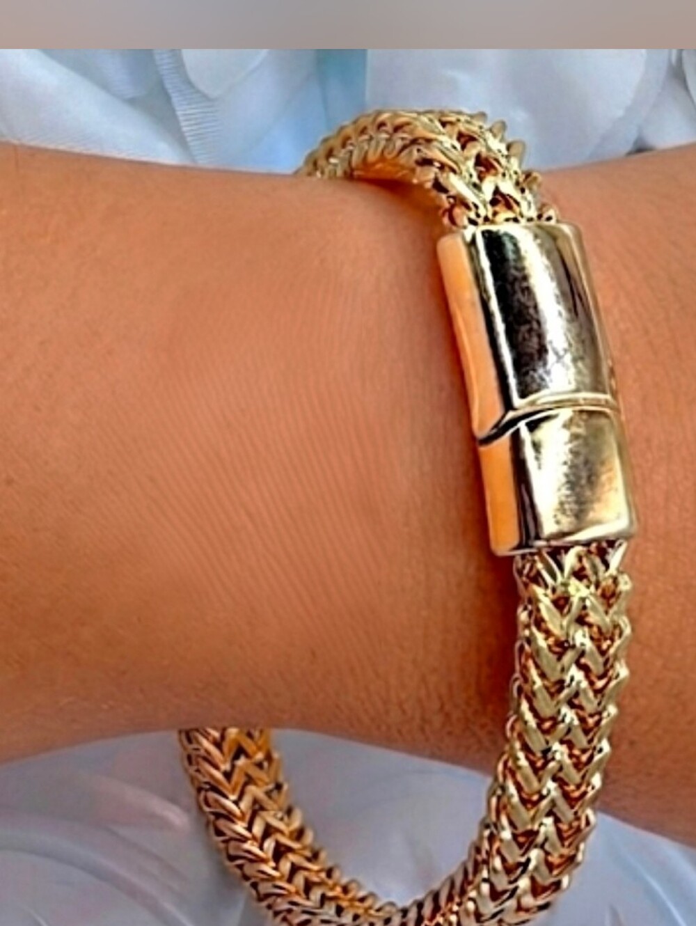 Stunning Hand Made Bracelet in 18K Gold on Stainless Steel